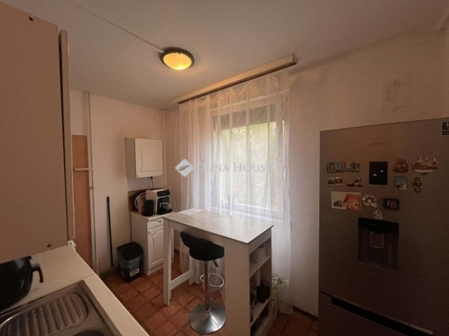 Eladó panellakás, Hódmezővásárhelyen 40.5 M Ft, 2 szobás