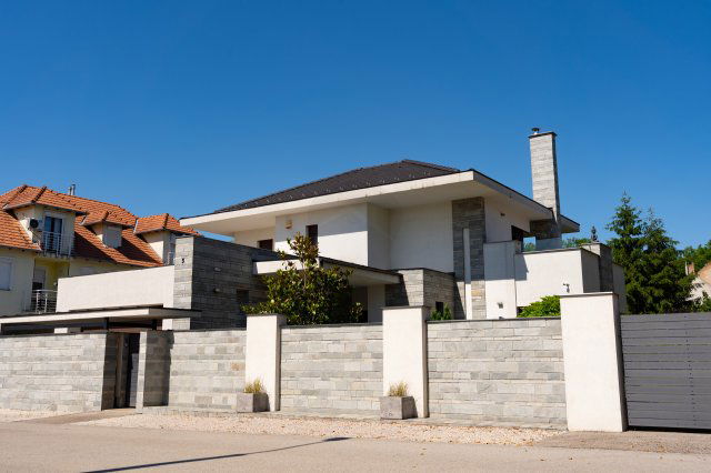 Eladó családi ház, Bicskén 285 M Ft, 5 szobás