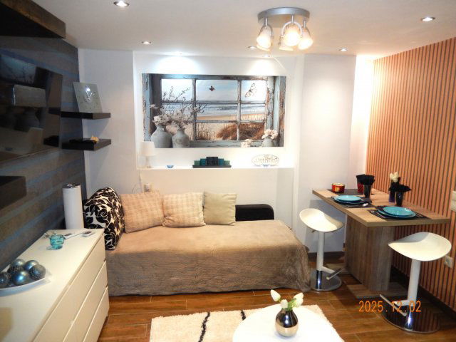 Eladó téglalakás, Budapesten, VII. kerületben, Damjanich utcában