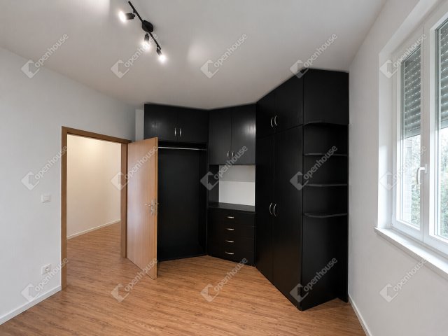 Kiadó téglalakás, albérlet, Sopronban 210 E Ft / hó, 3 szobás