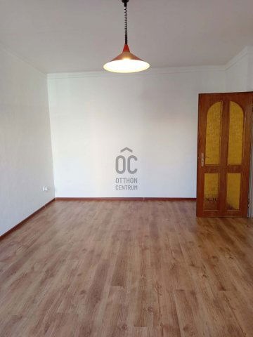 Eladó téglalakás, Tatabányán 39.9 M Ft, 2 szobás