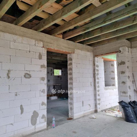 Eladó ikerház, Dabason 39 M Ft, 4 szobás / költözzbe.hu