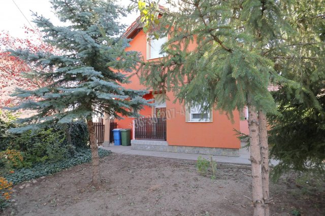 Eladó családi ház, Szatymazon 85 M Ft, 4 szobás