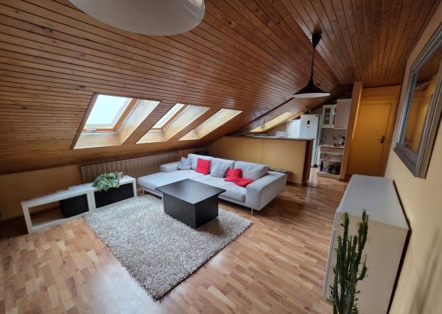 Eladó téglalakás, Székesfehérvárott 71.99 M Ft, 3 szobás