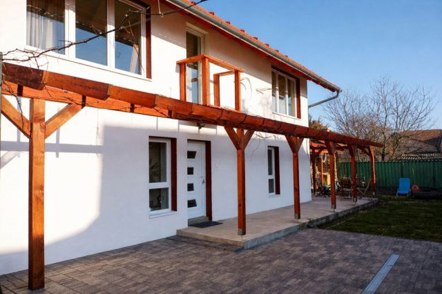 Eladó családi ház, Budapesten, XVI. kerületben 124.99 M Ft