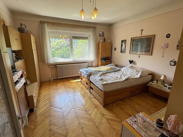 Eladó családi ház, Budakalászon 100 M Ft, 5 szobás