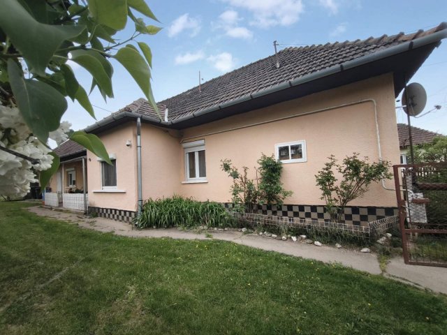 Eladó családi ház, Bódvaszilason 16.99 M Ft, 3 szobás
