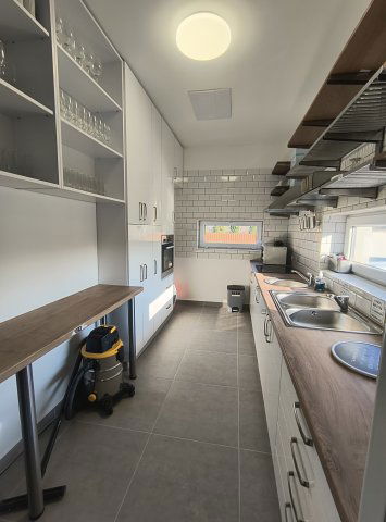 Eladó családi ház, Gávavencsellőn 37.9 M Ft, 2 szobás