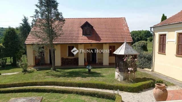 Eladó családi ház, Pákán 192.115 M Ft, 5 szobás