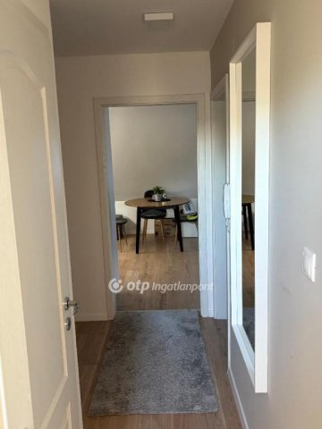 Eladó téglalakás, Budapesten, III. kerületben 84 M Ft, 3 szobás