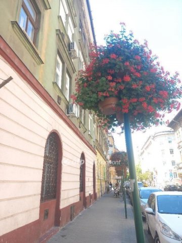 Eladó téglalakás, Budapesten, XIII. kerületben 75 M Ft