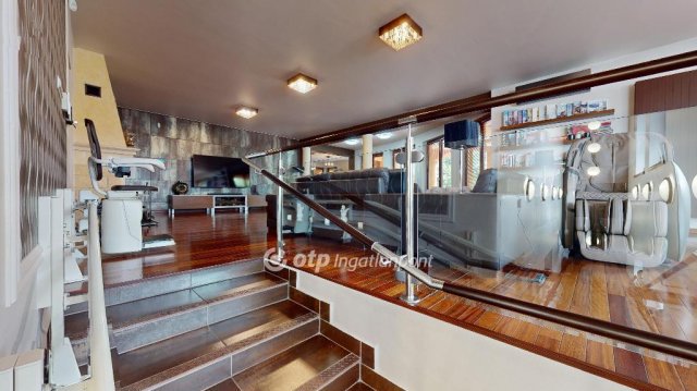 Eladó családi ház, Egerben 440 M Ft, 5 szobás