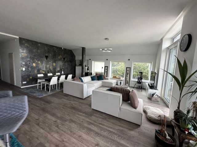 Eladó téglalakás, Budapesten, III. kerületben 373.99 M Ft