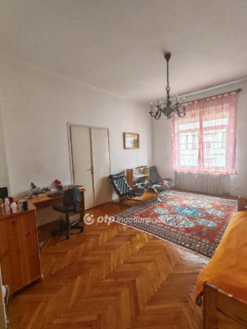Eladó téglalakás, Budapesten, V. kerületben 130 M Ft, 2 szobás