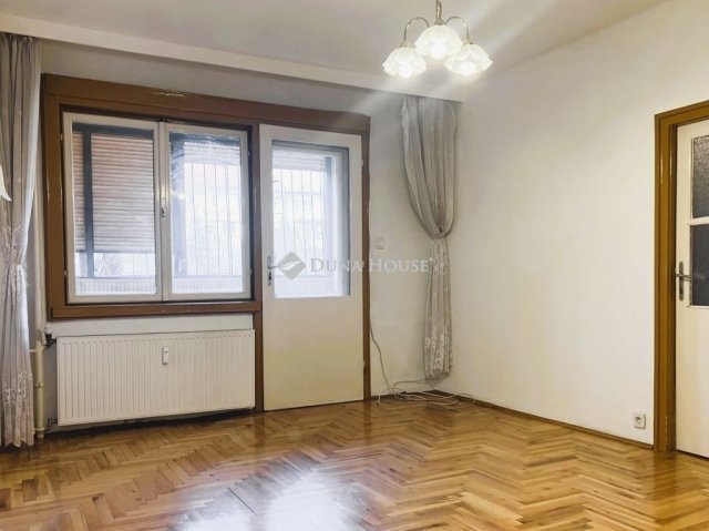 Eladó téglalakás, Budapesten, XI. kerületben 81.9 M Ft, 2 szobás