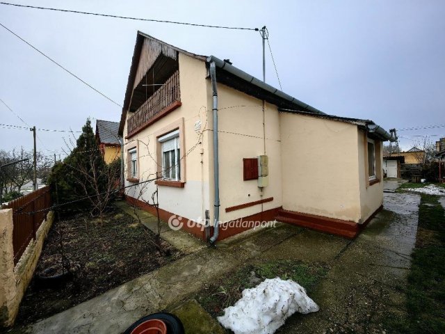 Eladó családi ház, Püspökladányban 64.999 M Ft, 2+3 szobás