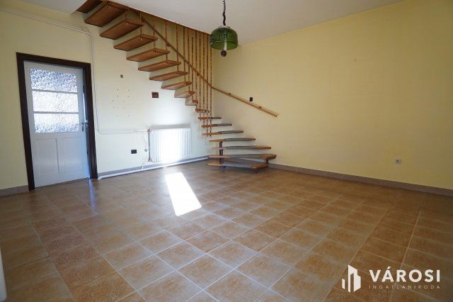 Eladó családi ház, Liszón 52 M Ft, 5 szobás