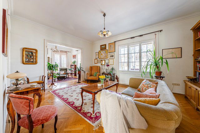 Eladó családi ház, Budapesten, II. kerületben 460 M Ft