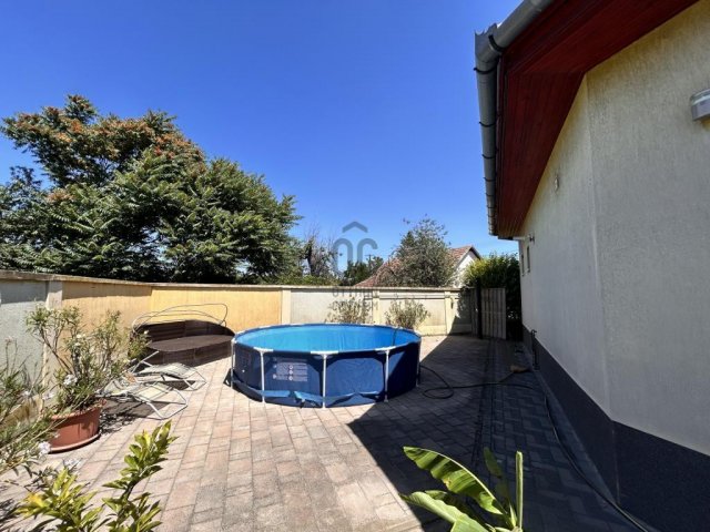 Eladó családi ház, Abonyban 74 M Ft, 3 szobás