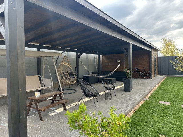 Eladó ikerház, Szadán 179.99 M Ft, 3+1 szobás