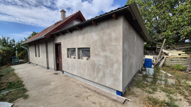 Eladó nyaraló, Szigetszentmiklóson 29.9 M Ft, 1 szobás