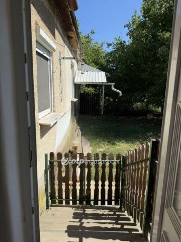 Eladó családi ház, Kisvarsányon 13.5 M Ft, 3 szobás