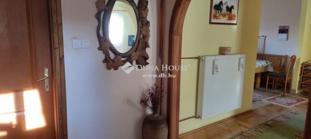 Eladó családi ház, Cegléden 78 M Ft, 3 szobás