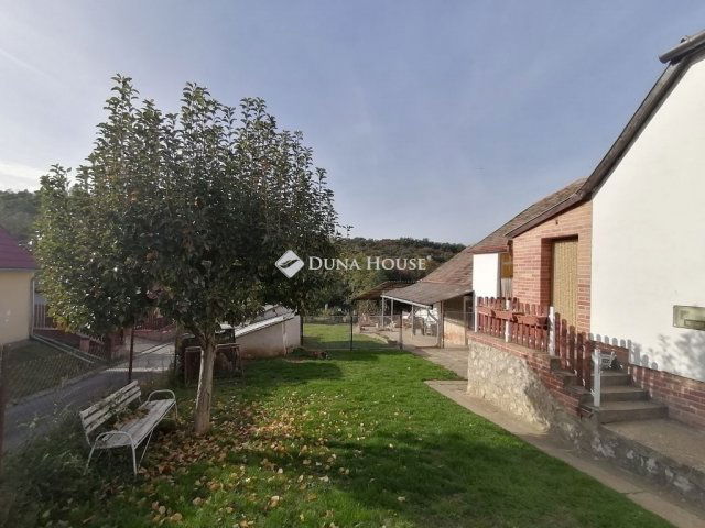 Eladó családi ház, Kökényen 54.99 M Ft, 3 szobás