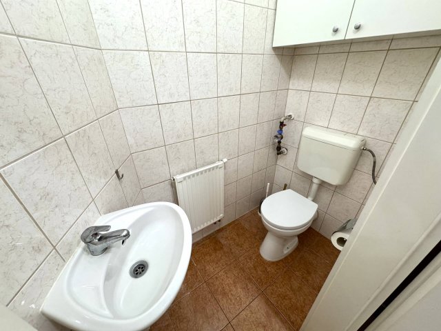 Eladó téglalakás, Nyíregyházán 66 M Ft, 3 szobás