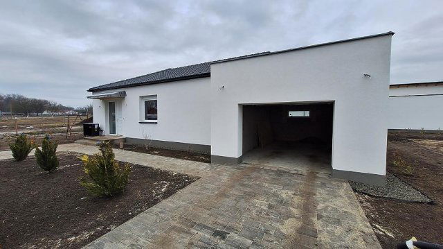 Eladó családi ház, Sződön 117.6 M Ft, 4 szobás