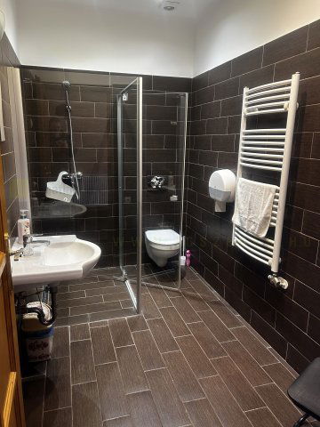 Kiadó téglalakás, albérlet, Szegeden 200 E Ft / hó, 2 szobás