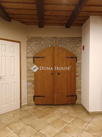 Eladó családi ház, Villányban 31 M Ft, 1 szobás