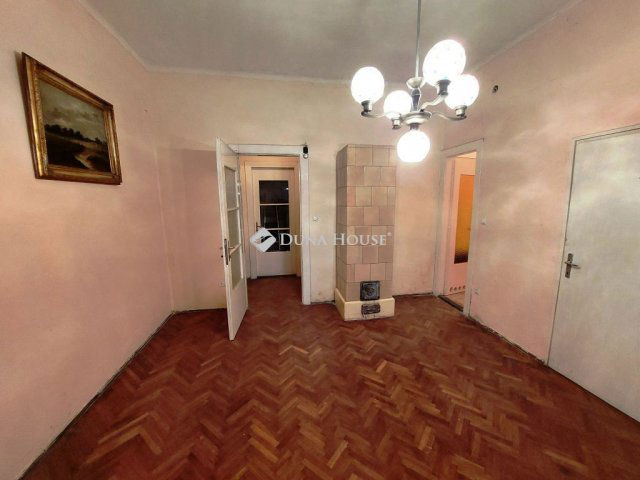 Eladó téglalakás, Sopronban 46.9 M Ft, 2 szobás