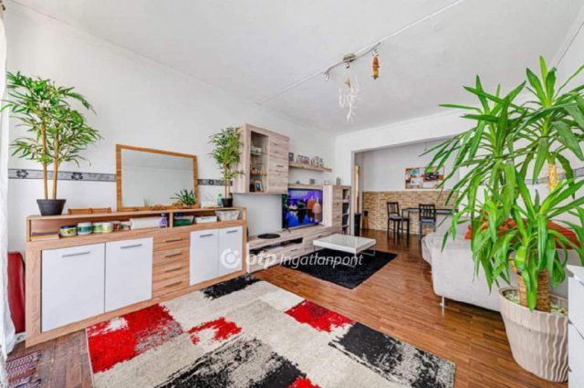 Eladó panellakás, Budapesten, XXI. kerületben 58.9 M Ft, 2 szobás