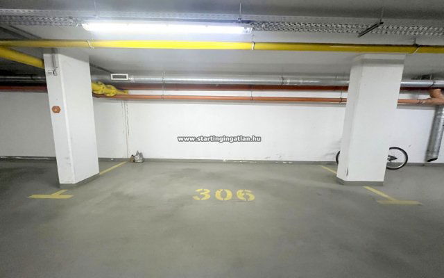 Eladó garázs, Budapesten, XIII. kerületben, Turóc utcában 5 M Ft