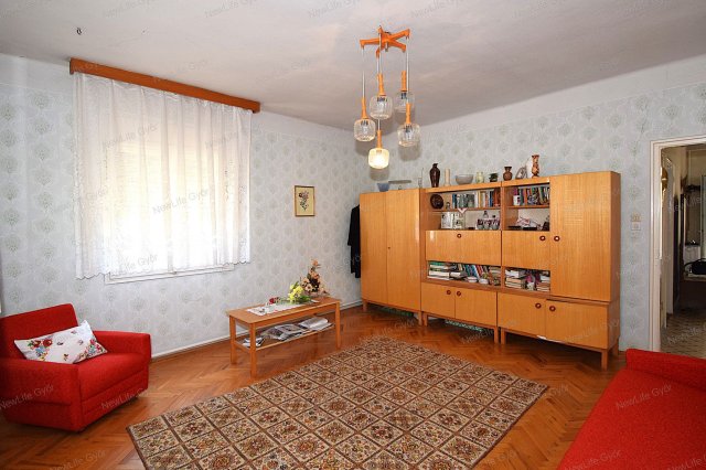 Eladó családi ház, Győrújbaráton 79.9 M Ft, 3 szobás