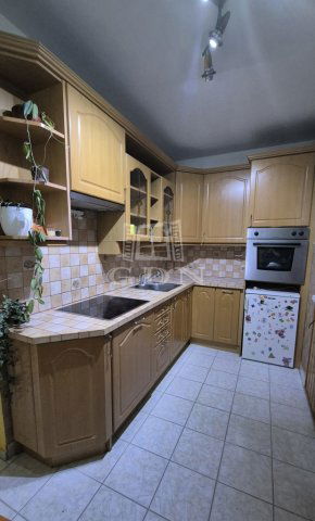 Eladó panellakás, Százhalombattán 62.9 M Ft, 2+1 szobás