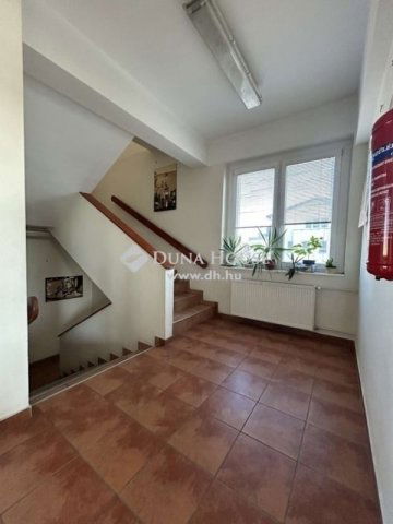 Eladó ipari ingatlan, Budapesten, XX. kerületben 179.9 M Ft