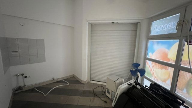 Eladó üzlethelyiség, Solymáron 45 M Ft / költözzbe.hu