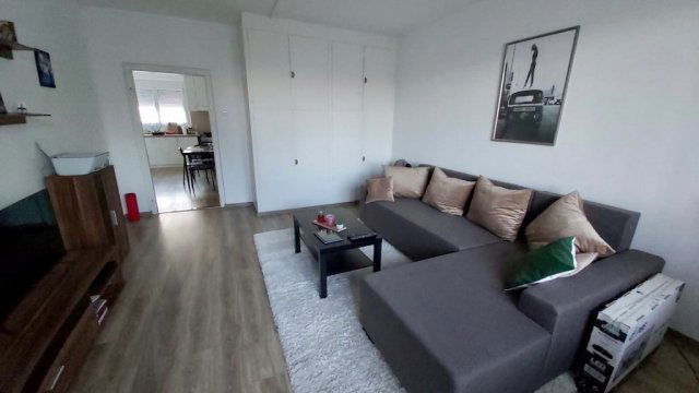 Kiadó panellakás, albérlet, Pakson 130 E Ft / hó, 1 szobás