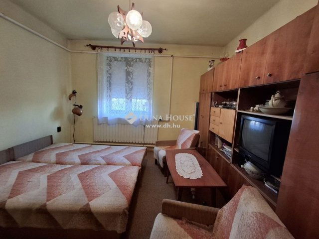 Eladó családi ház, Szentpéterszegen 28.5 M Ft, 4 szobás
