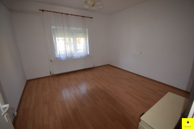 Kiadó családi ház, albérlet, Bükön 150 E Ft / hó, 2 szobás