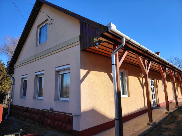 Eladó családi ház, Tófaluban 23 M Ft, 2+1 szobás