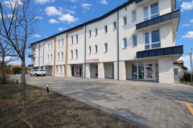 Kiadó üzlethelyiség, Budapesten, XVIII. kerületben, Gilice téren