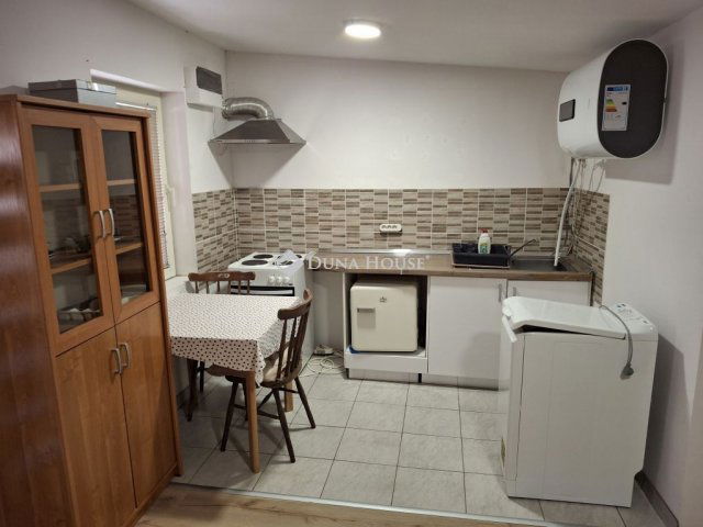 Kiadó téglalakás, albérlet, Alcsútdobozon 180 E Ft / hó