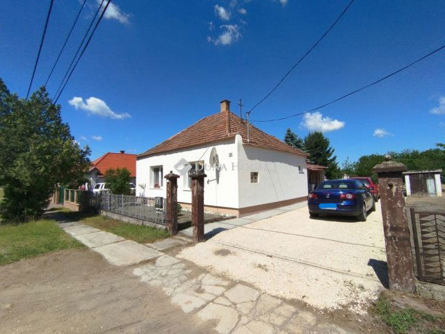 Eladó családi ház, Mórichidán 44.9 M Ft, 3 szobás
