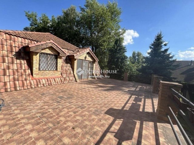 Eladó családi ház, Majosházán 265 M Ft, 4 szobás