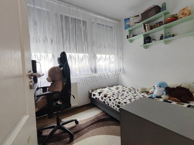 Eladó panellakás, Gödöllőn 54.9 M Ft, 1+1 szobás