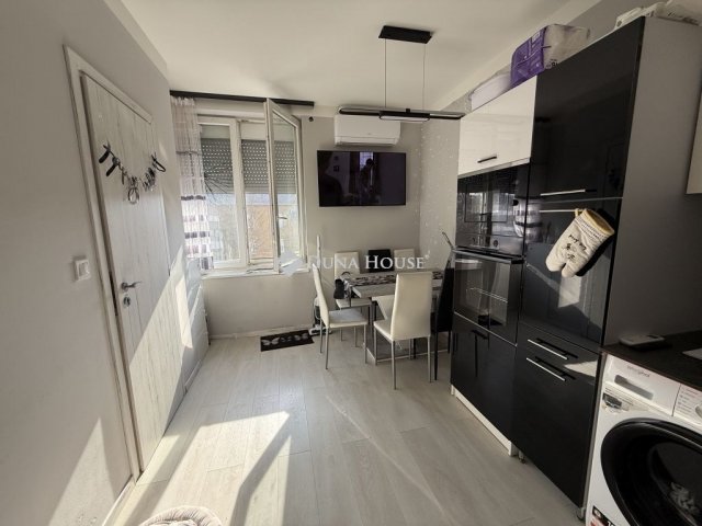 Eladó téglalakás, Lábatlanon 38.9 M Ft, 2 szobás