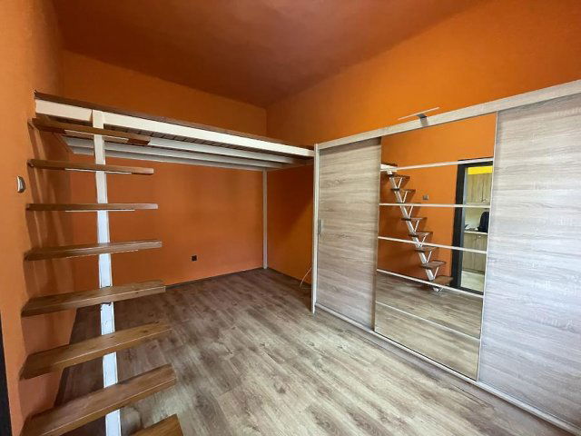Eladó téglalakás, Budapesten, IV. kerületben 32 M Ft, 1 szobás